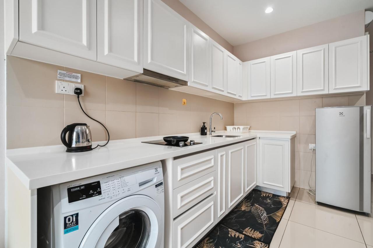 Hostahome Suites At I-City, Central Mall Shah Alam Buitenkant foto