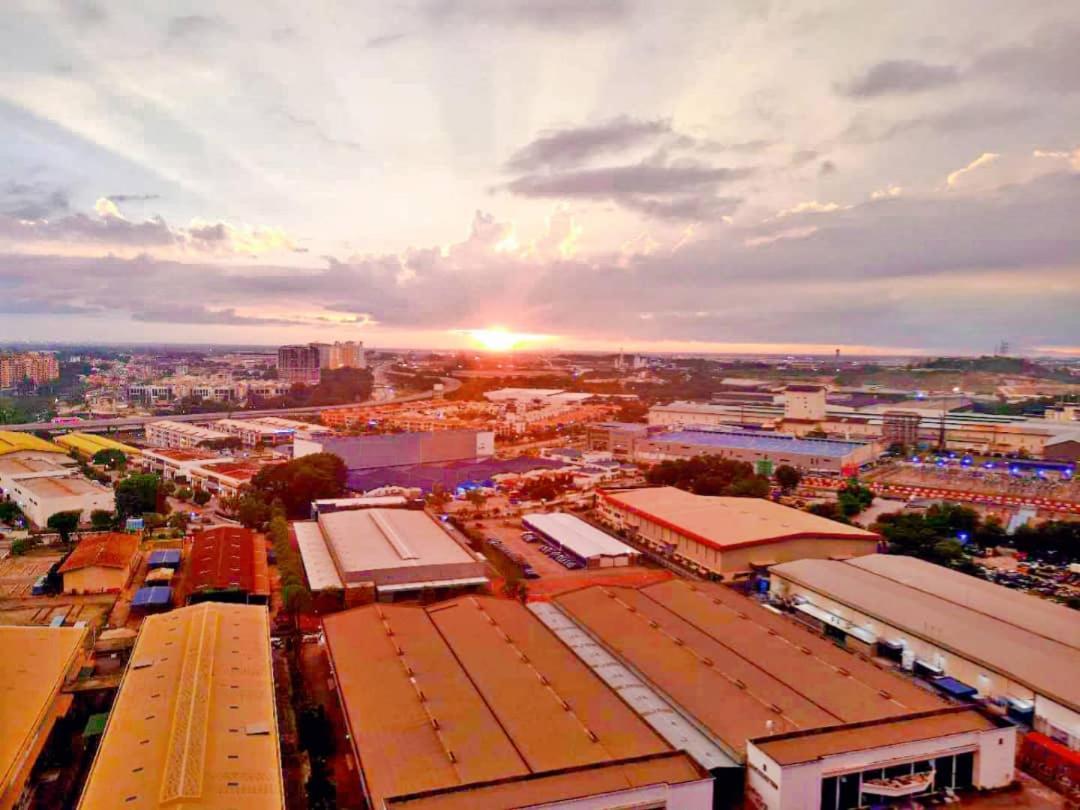 Hostahome Suites At I-City, Central Mall Shah Alam Buitenkant foto